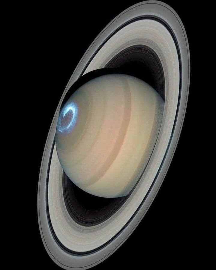 Name:  Saturn aurora.jpg
Views: 5190
Size:  51.4 KB