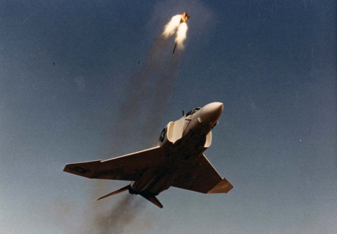Name:  F-4S_Phantom_ejection_seat_test_1985.jpg
Views: 2836
Size:  99.6 KB