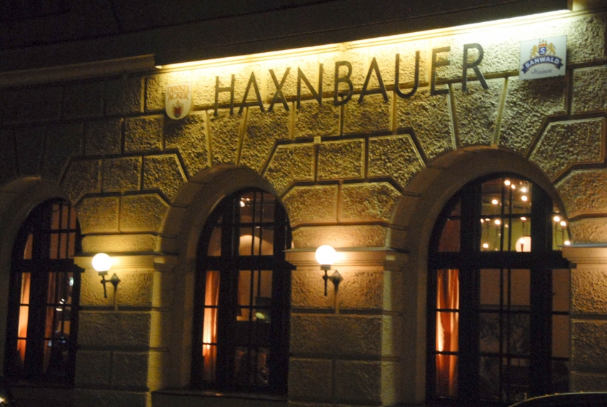 Name:  Haxnbauer im Scholastikahaus .jpg
Views: 11730
Size:  412.3 KB