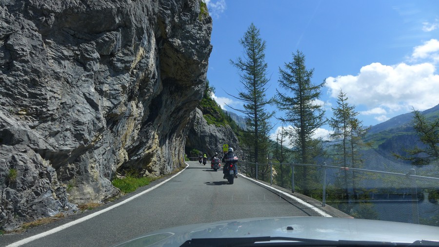 Name:  Furka Pass  P1080556.jpg
Views: 5162
Size:  189.9 KB