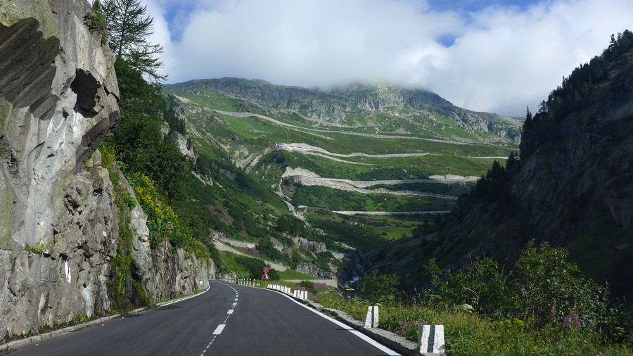 Name:  Furka Pass  P1080474.jpg
Views: 12908
Size:  181.5 KB