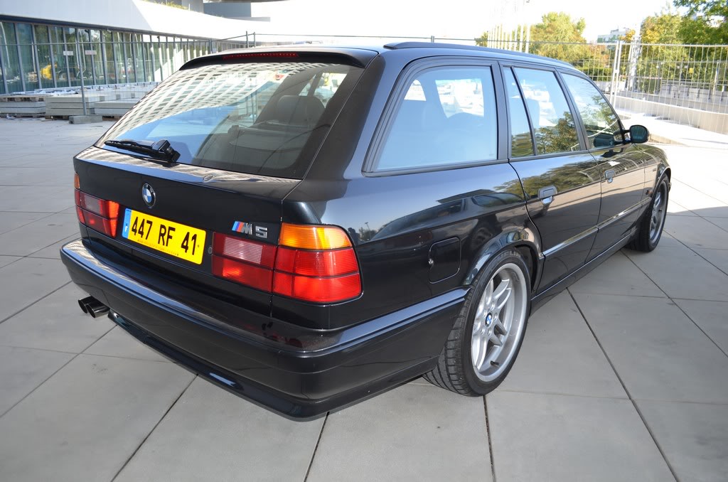 Name:  e34 M5 bonhams auction  DSC_0086.jpg
Views: 15275
Size:  120.5 KB