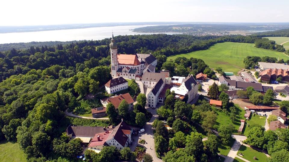 Name:  Kloster Andrechs11406952_10153334956172383_5282984285131791715_n.jpg
Views: 18822
Size:  101.7 KB