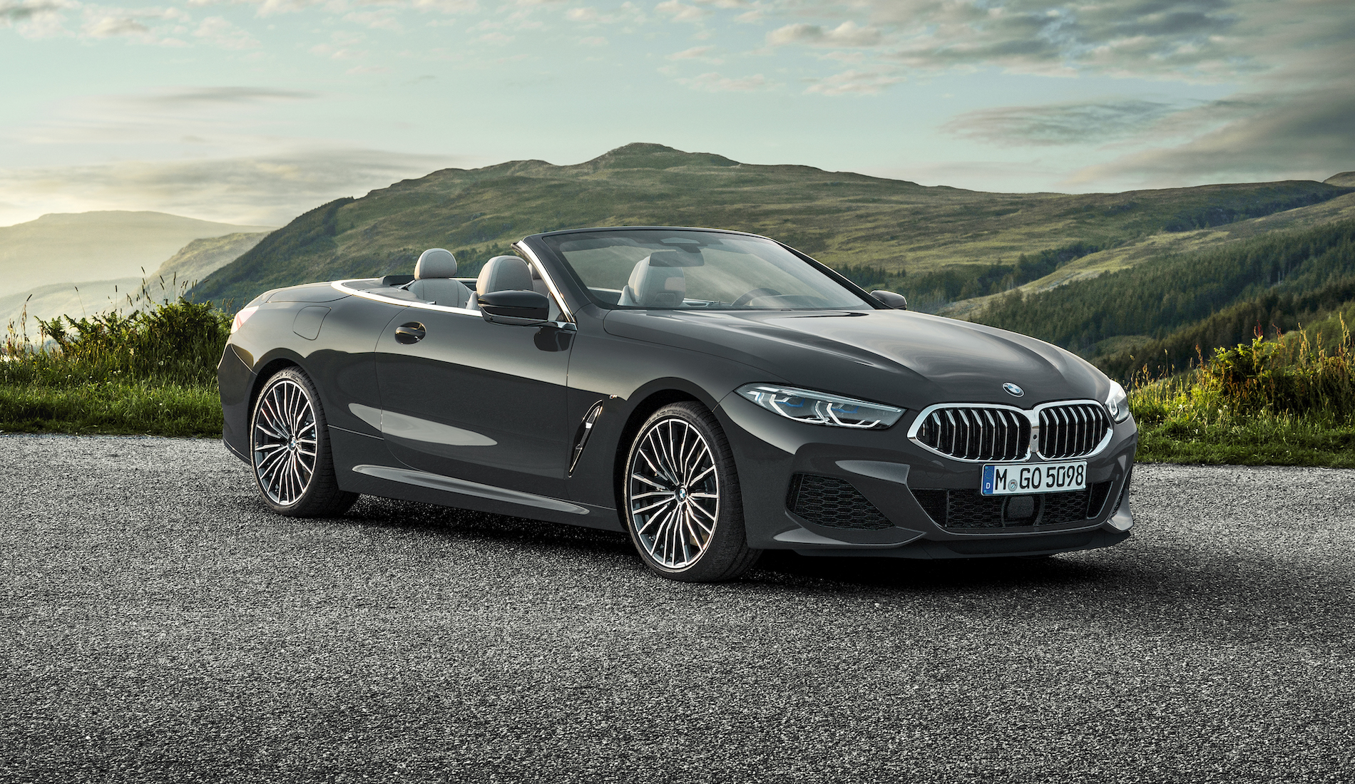 Name:  P90327651_highRes_the-new-bmw-8-series.jpg
Views: 8663
Size:  2.16 MB